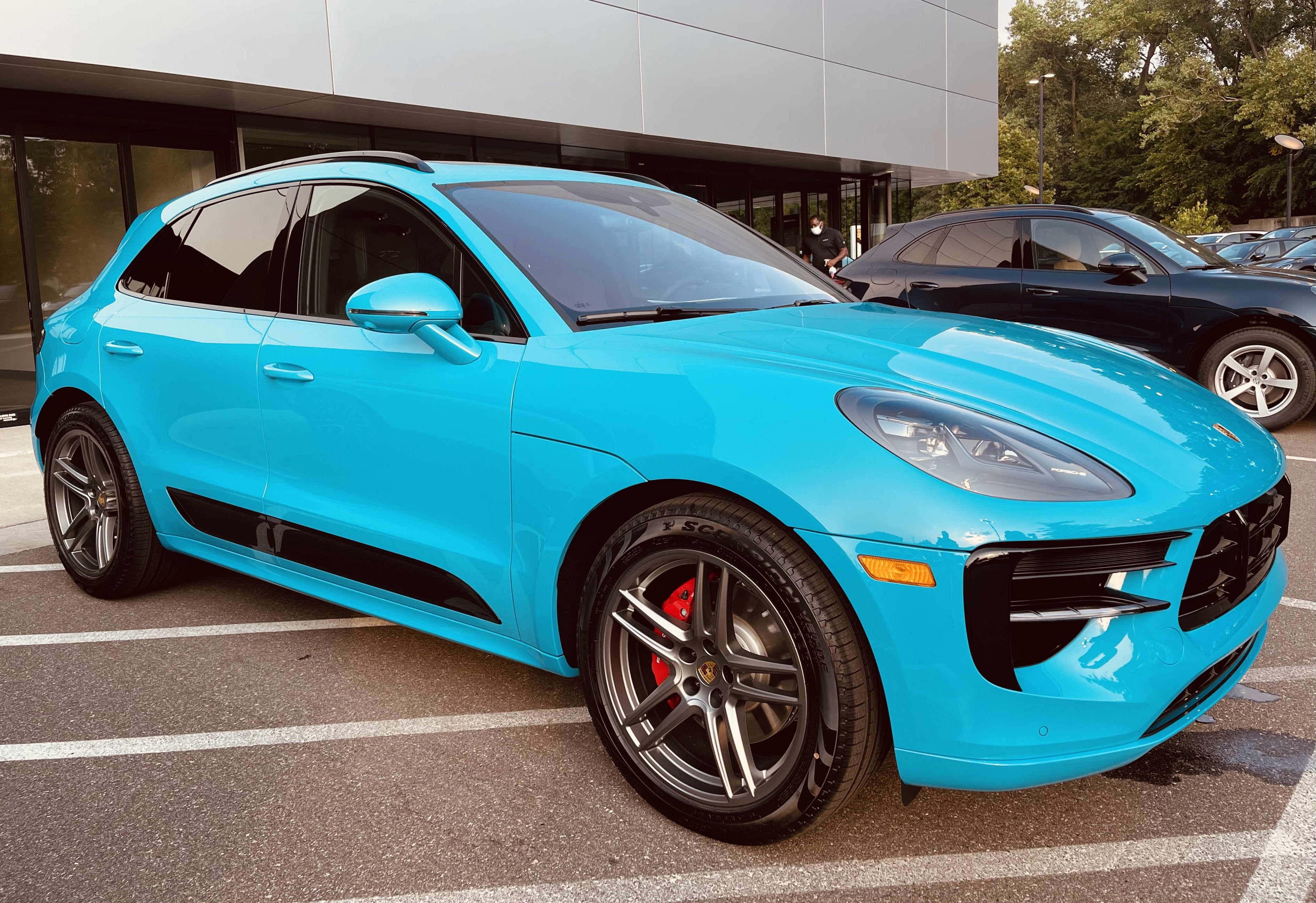 2021 Miami Blue GTS | Porsche Macan Forum